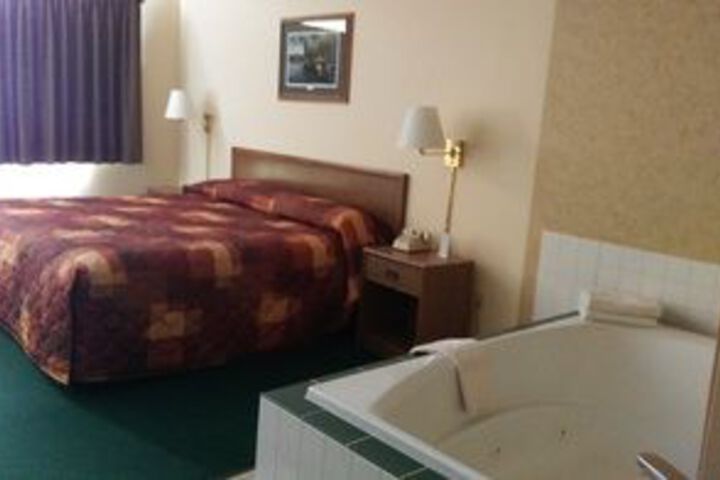 Room 11 of 31