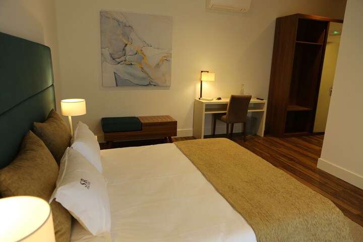 Room 15 of 81