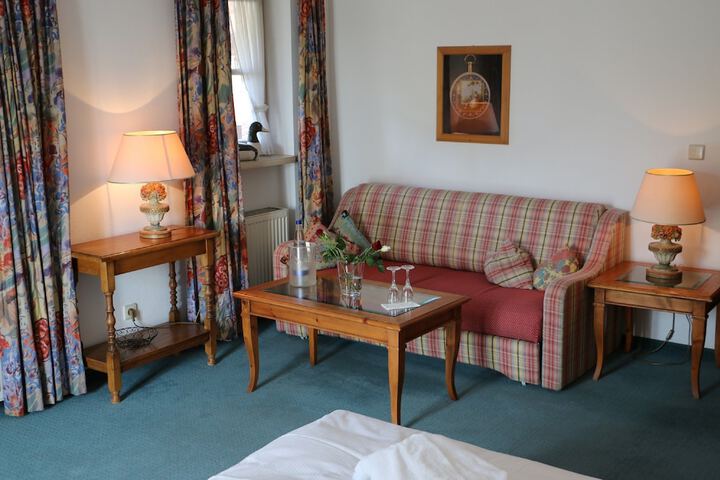 Room 15 of 49