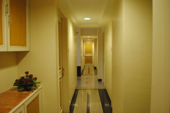 Ballroom/Hall 19 of 23