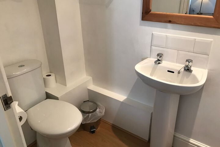 Room 18 of 27