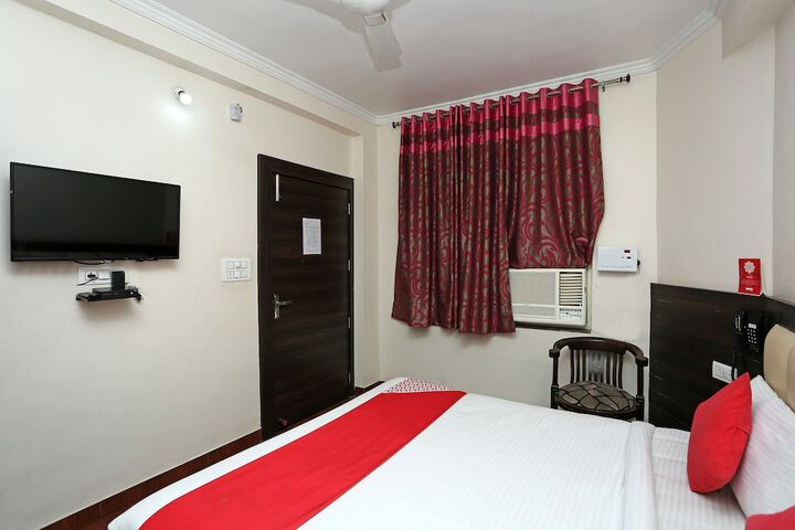Room 9 of 22