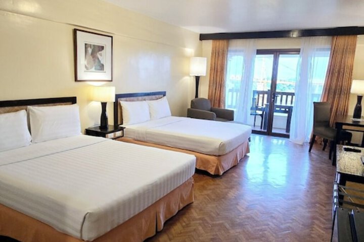 Room 14 of 48