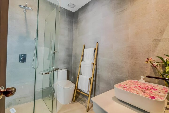 Room 35 of 56
