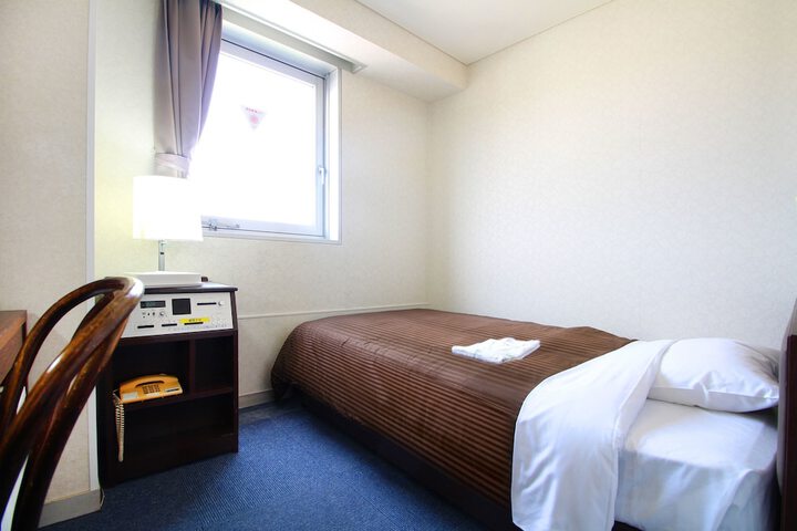 Room 3 of 29