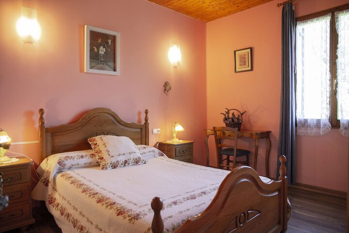 Room 7 of 35