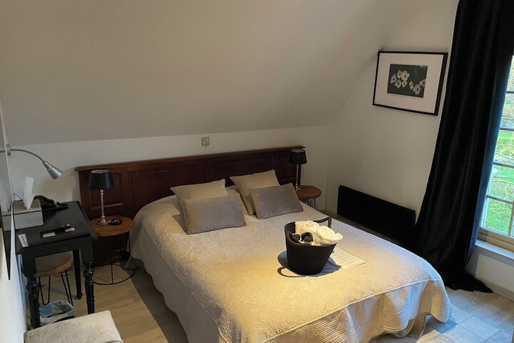 Room 18 of 43