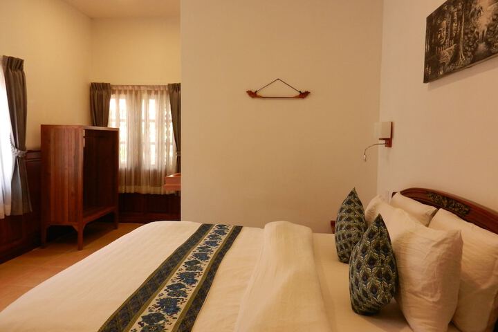 Room 11 of 43