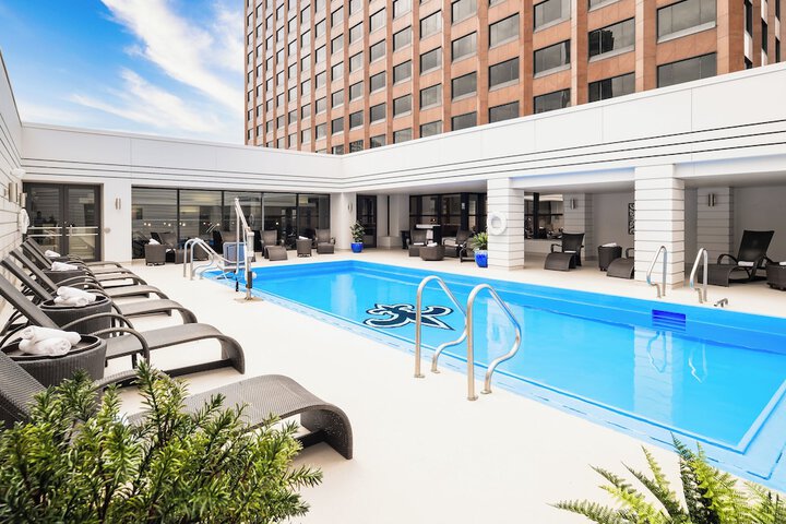 Rooftop pool