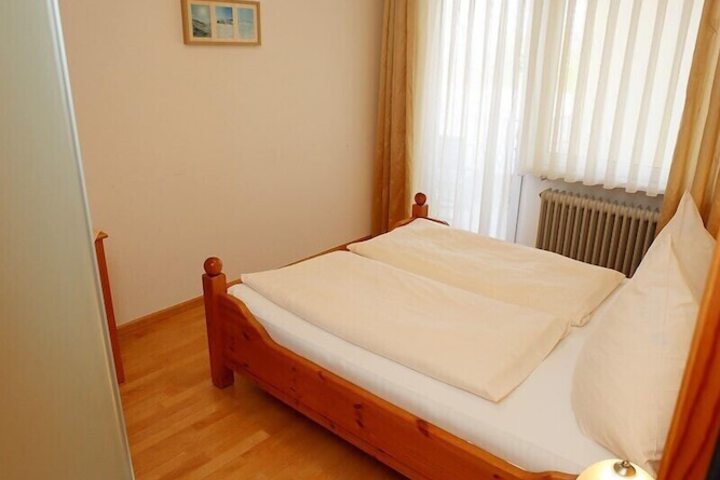 Room 12 of 95