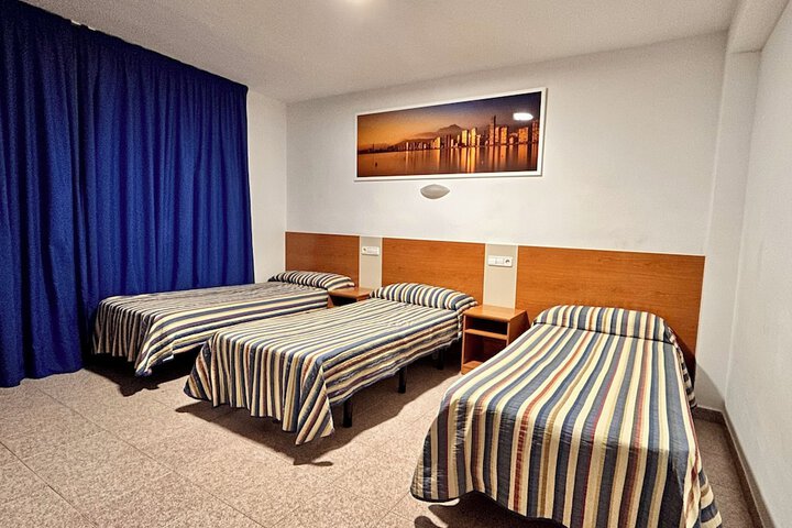 Room 11 of 31