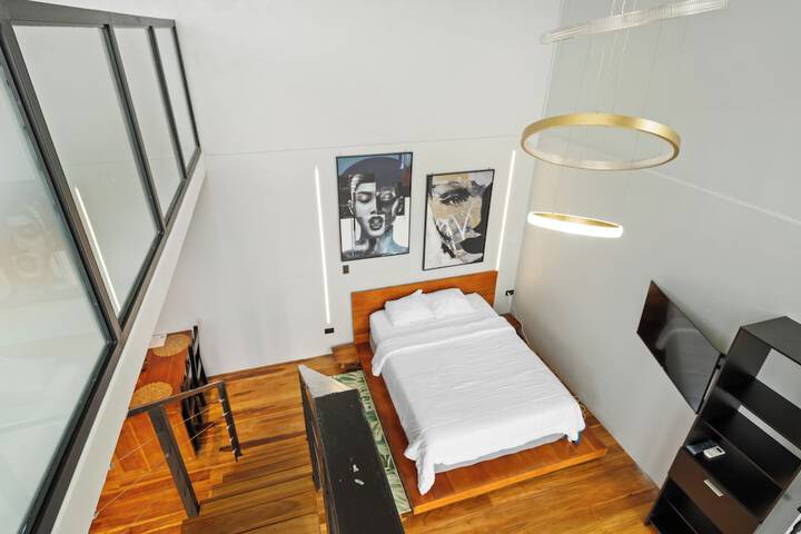 Room 12 of 391
