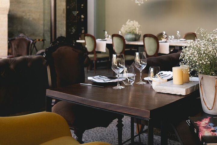 Dining 33 of 74