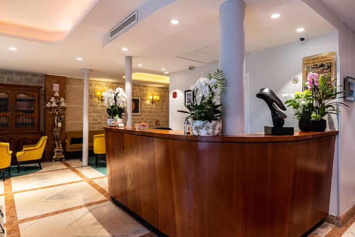 Hotel Interior 9 of 95