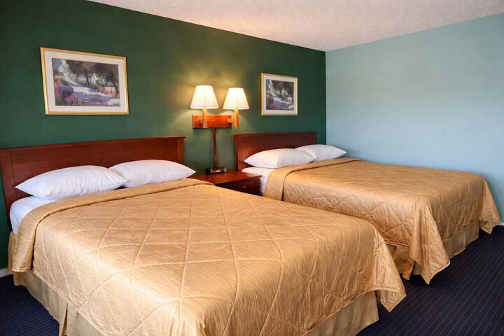 Room 10 of 50