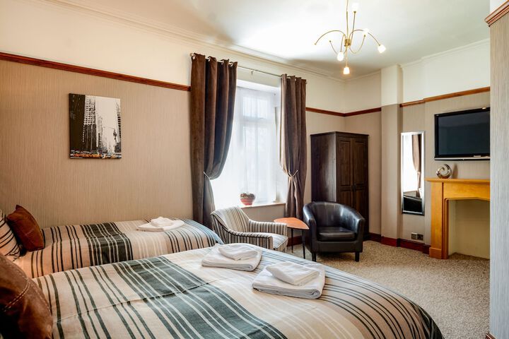 Room 16 of 54