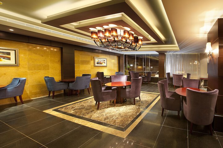 Hotel Interior 4 of 33