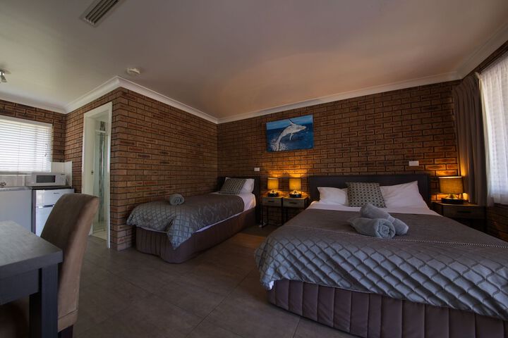 Room 35 of 62