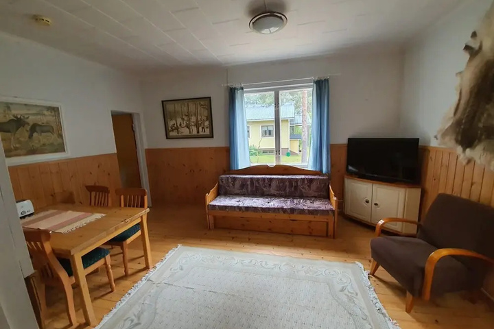 Room 3 of 18