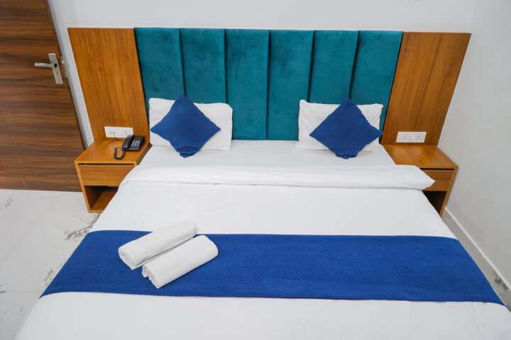 Room 3 of 14