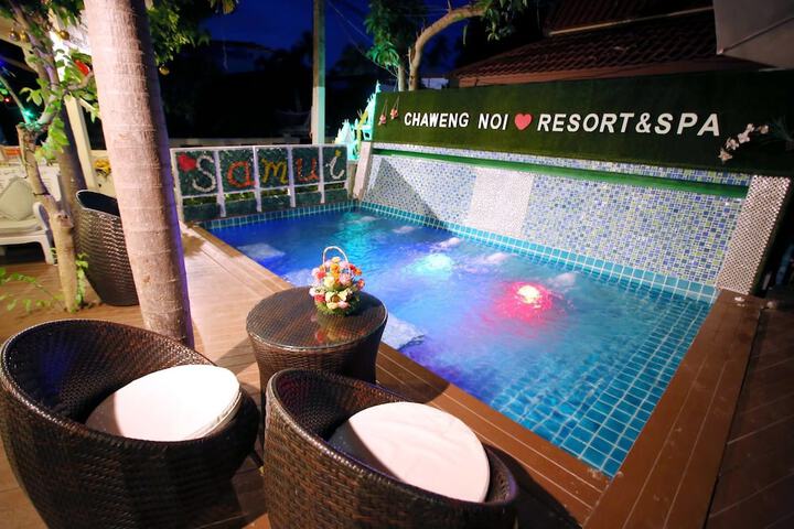 Pool Hotel
