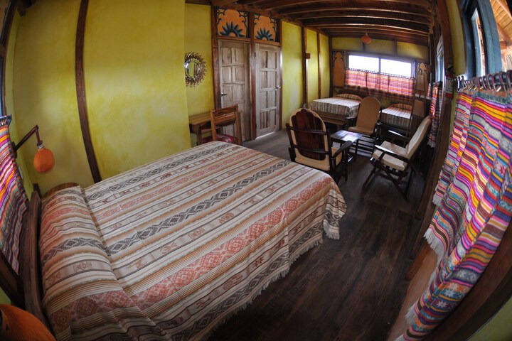 Room 14 of 104