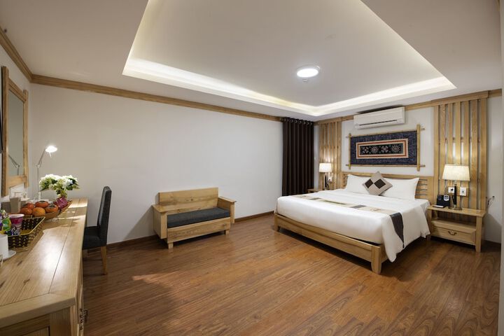 Room 46 of 122