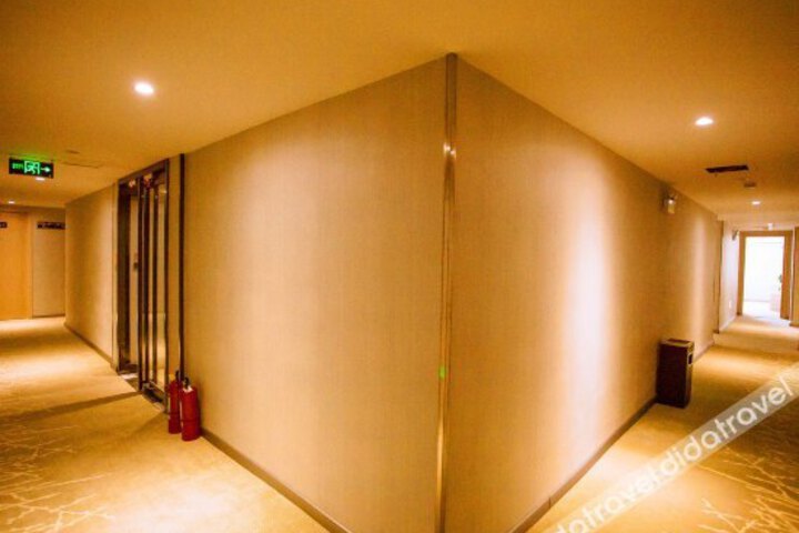 Shangyite Chain Hotel Zhenping Trade Market