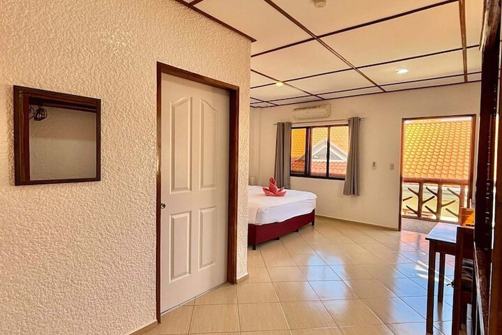 Room 38 of 123