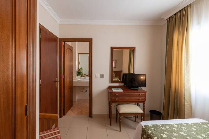 Room 29 of 82