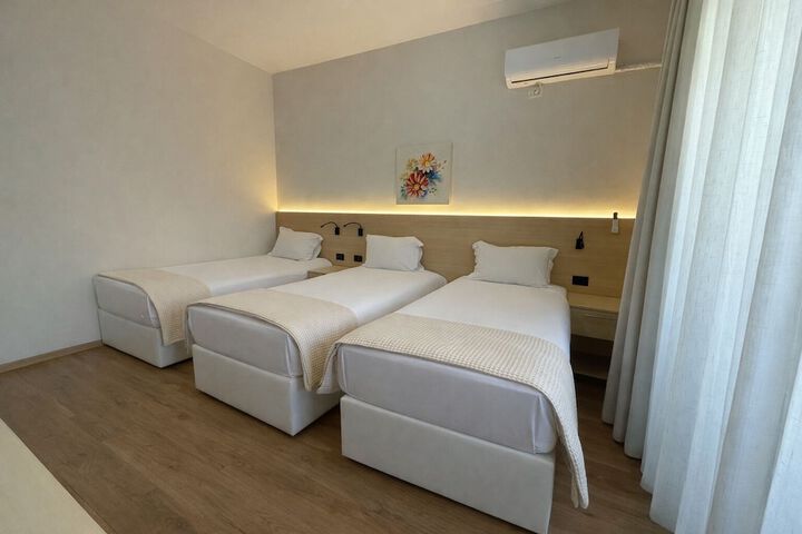 Room 50 of 85