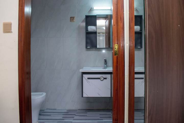 Room 75 of 97