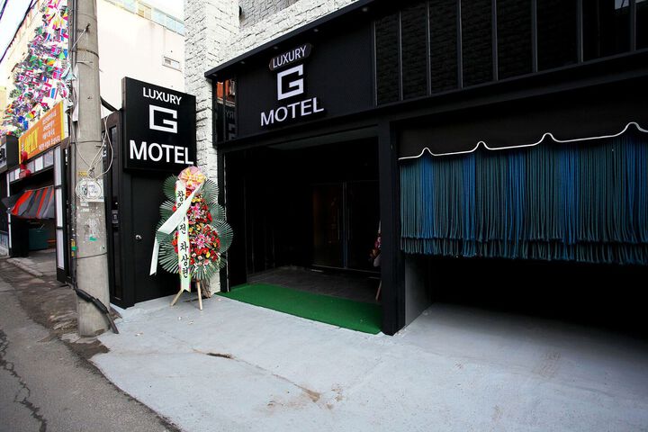 Hotel 8 of 75