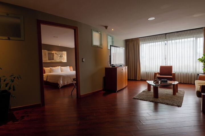 Room 8 of 36
