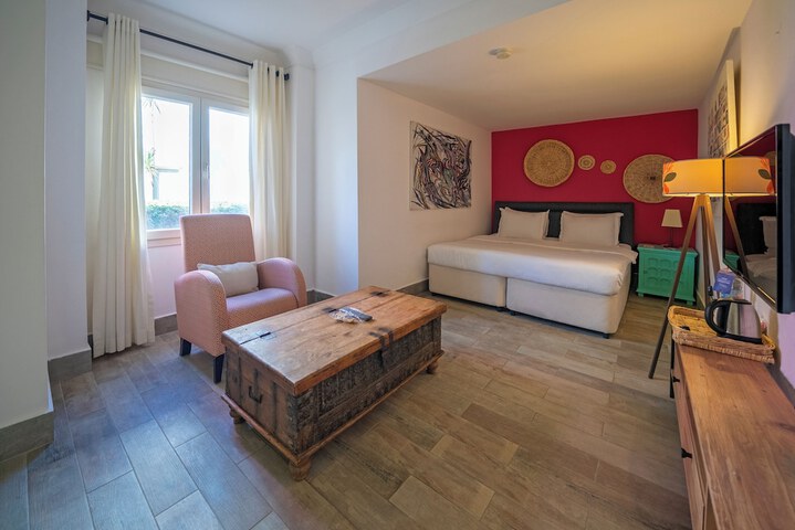 Room 10 of 55