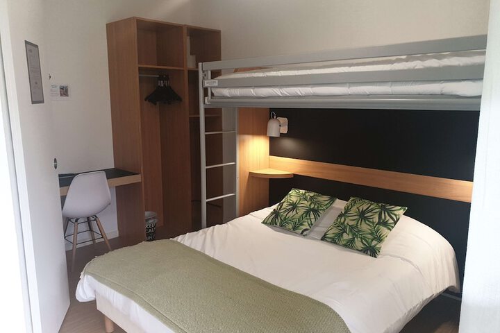 Room 31 of 128