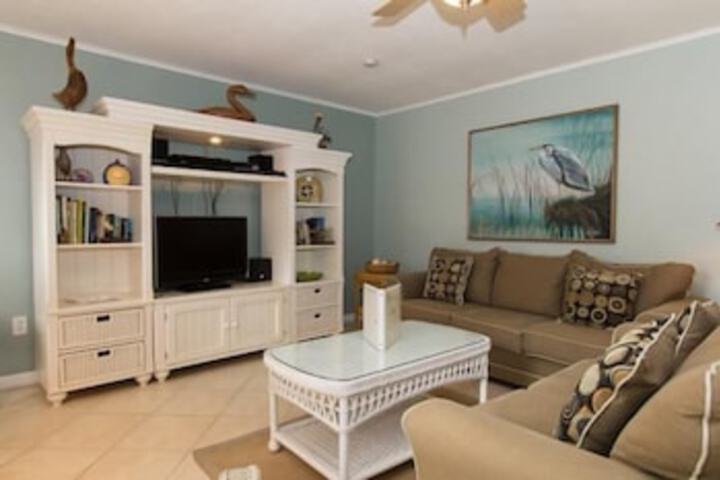 Sea Pirate Villa Unit 3 in Holmes Beach, FL