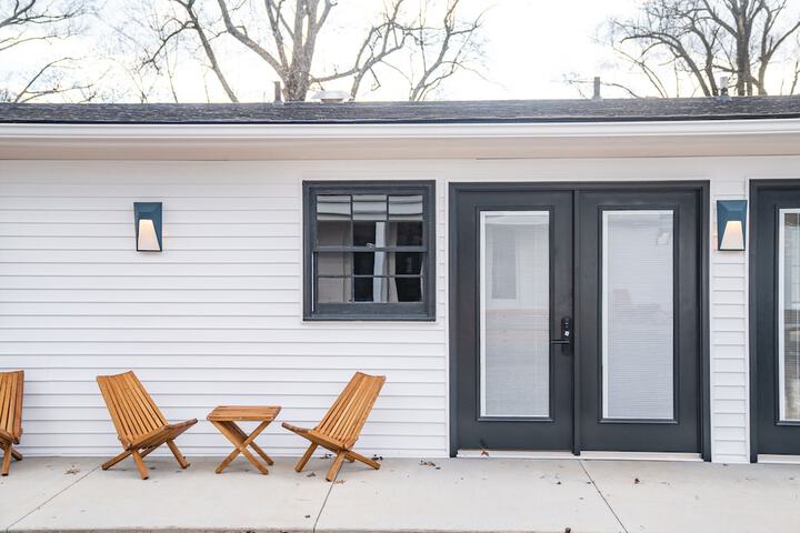 Hotel Exterior 47 of 51