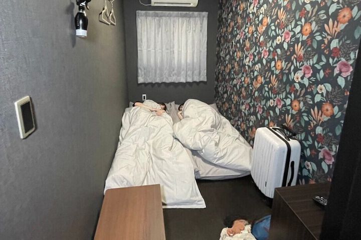 Room 10 of 45