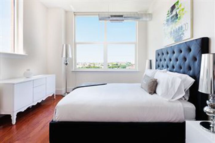 Room 10 of 39