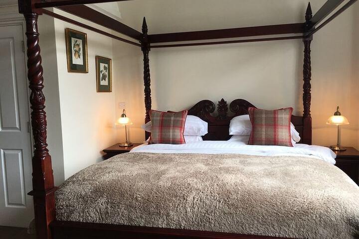 Room 15 of 29