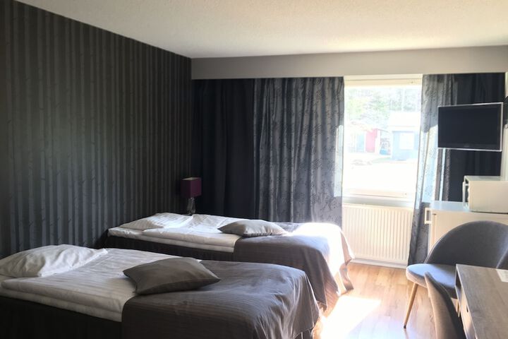 Room 18 of 53
