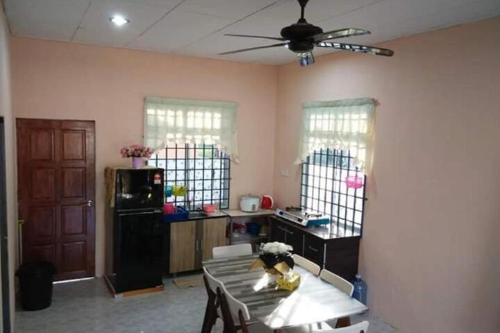 HOMESTAY AQILAH PASIR PUTEH KELANTAN