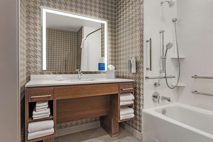 Bathroom shower