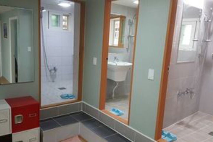 Clean Restrooms