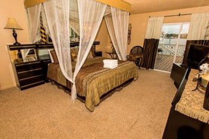 Room 15 of 41