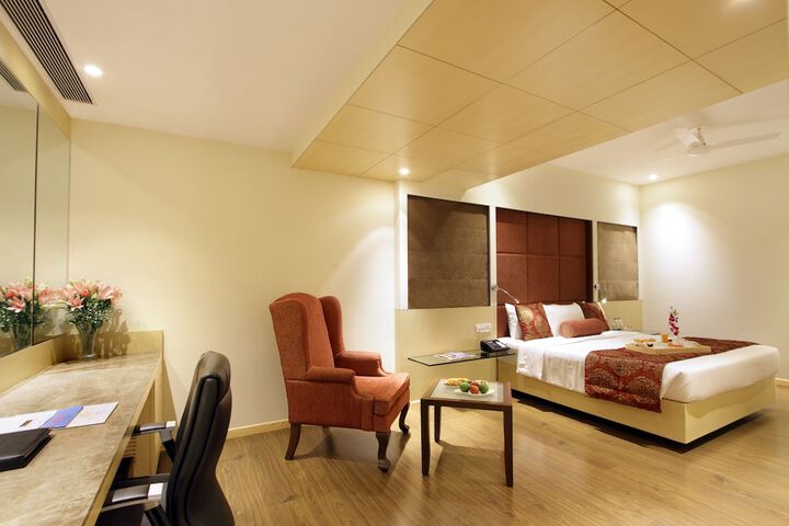 Room 12 of 42