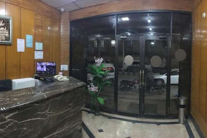 Shees Hotel