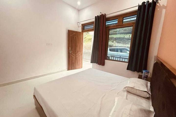 Room 2 of 14