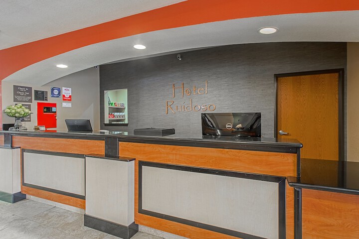 Hotel Interior 4 of 56